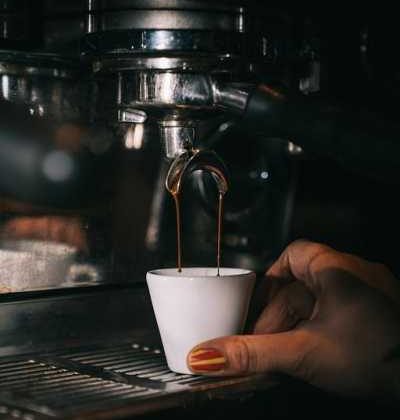 Unlock Coffee Bliss: Essential Accessories You Can’t Live Without!