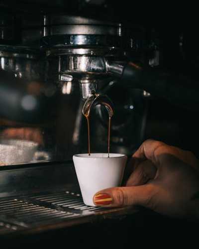 Unlock Coffee Bliss: Essential Accessories You Can’t Live Without!