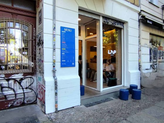 A Totally Computerized Cafe Revolution?