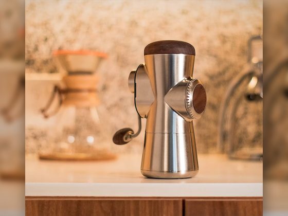 Molo Mill: A New Vertically-Built-in Flat Burr Hand Grinder
